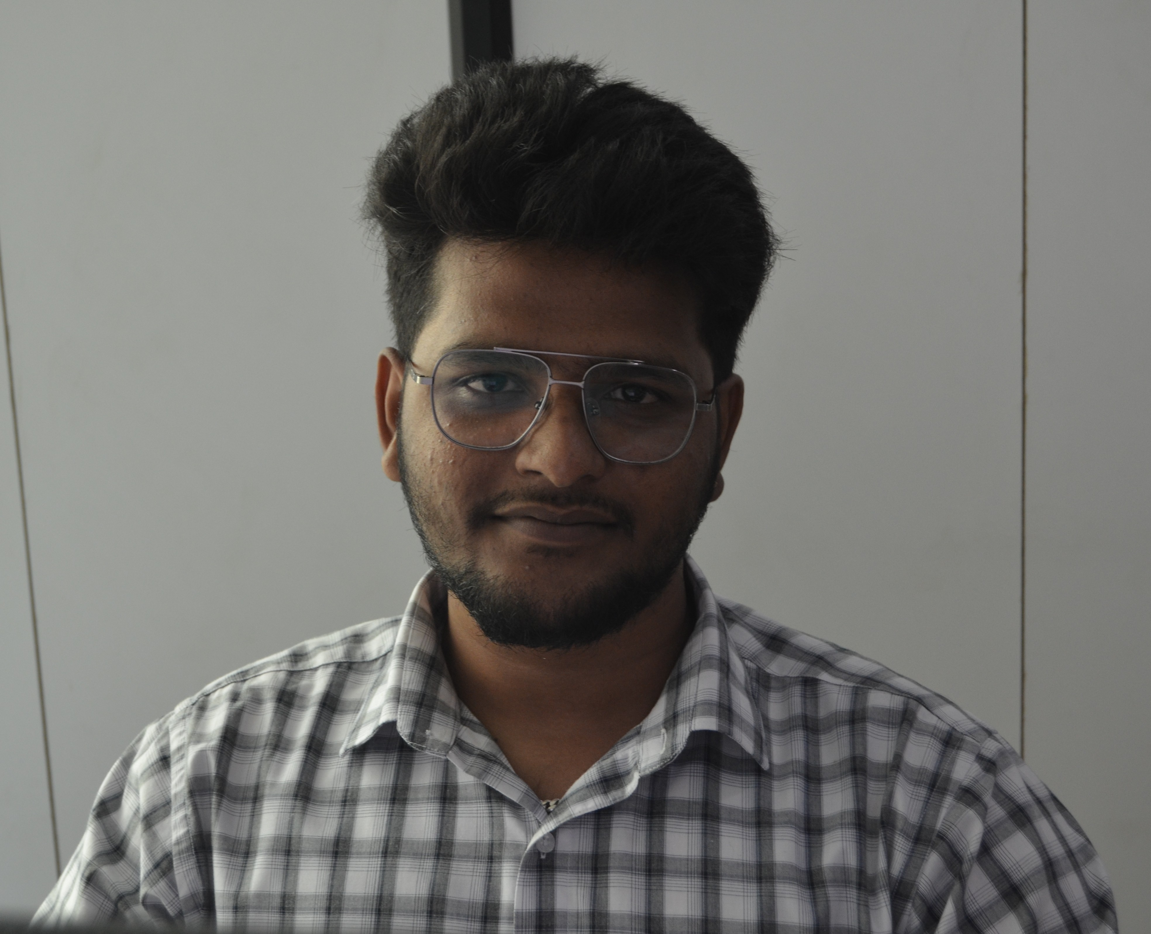 KARTHICK R